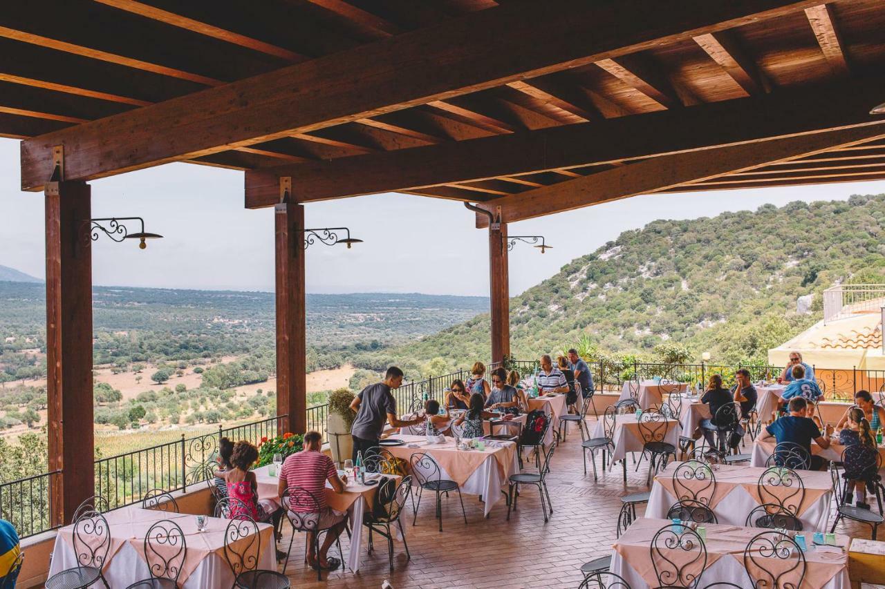 Hotel Ispinigoli Dorgali Buitenkant foto